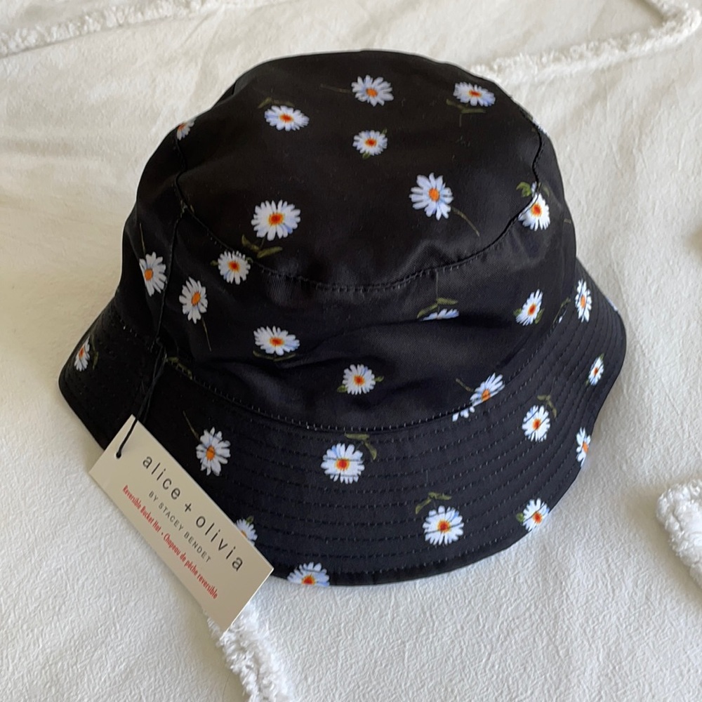 Daisy Bucket Hat